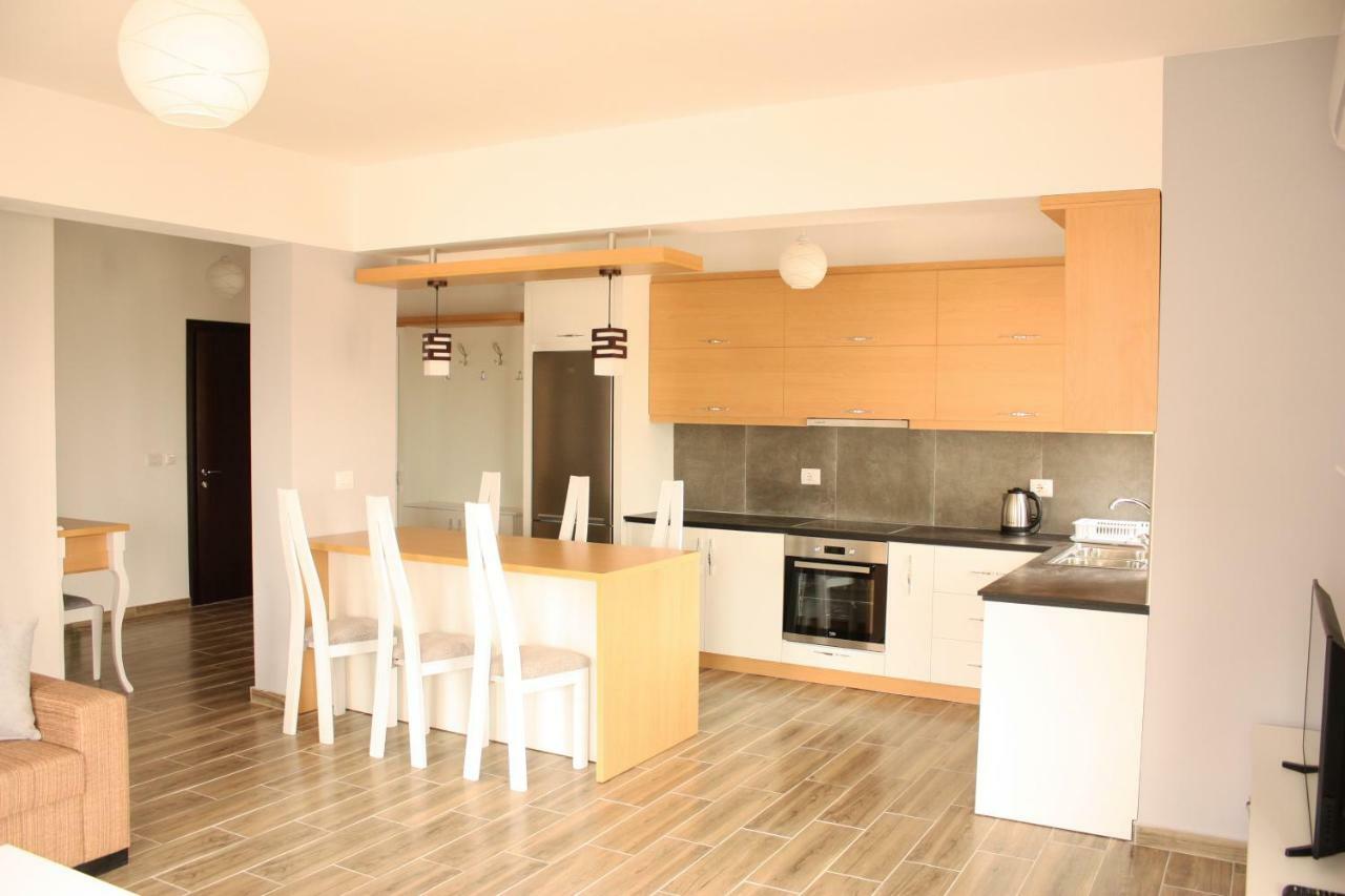 Alexandra'S Apartments Sarandë Exterior foto
